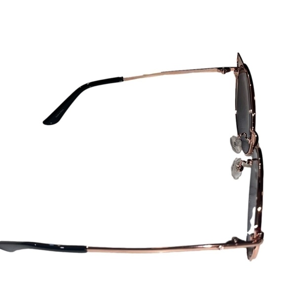 NEW! Guess Gold Rimmed Sunglasses Red Case - Picture 3 of 8